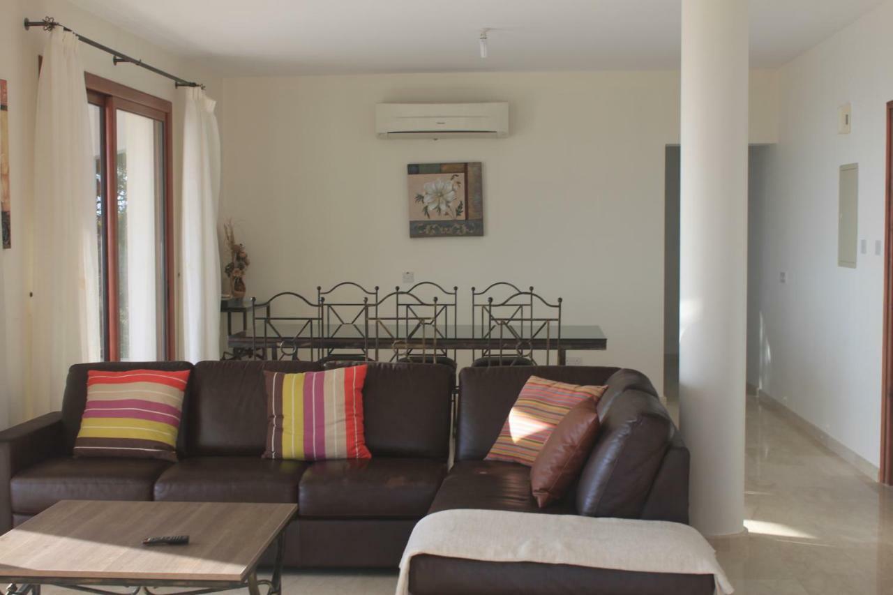 Martika Luxury Villa Agia Marina  Dış mekan fotoğraf