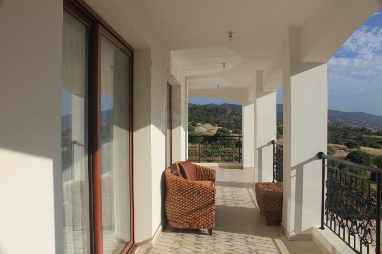 Martika Luxury Villa Agia Marina  Dış mekan fotoğraf