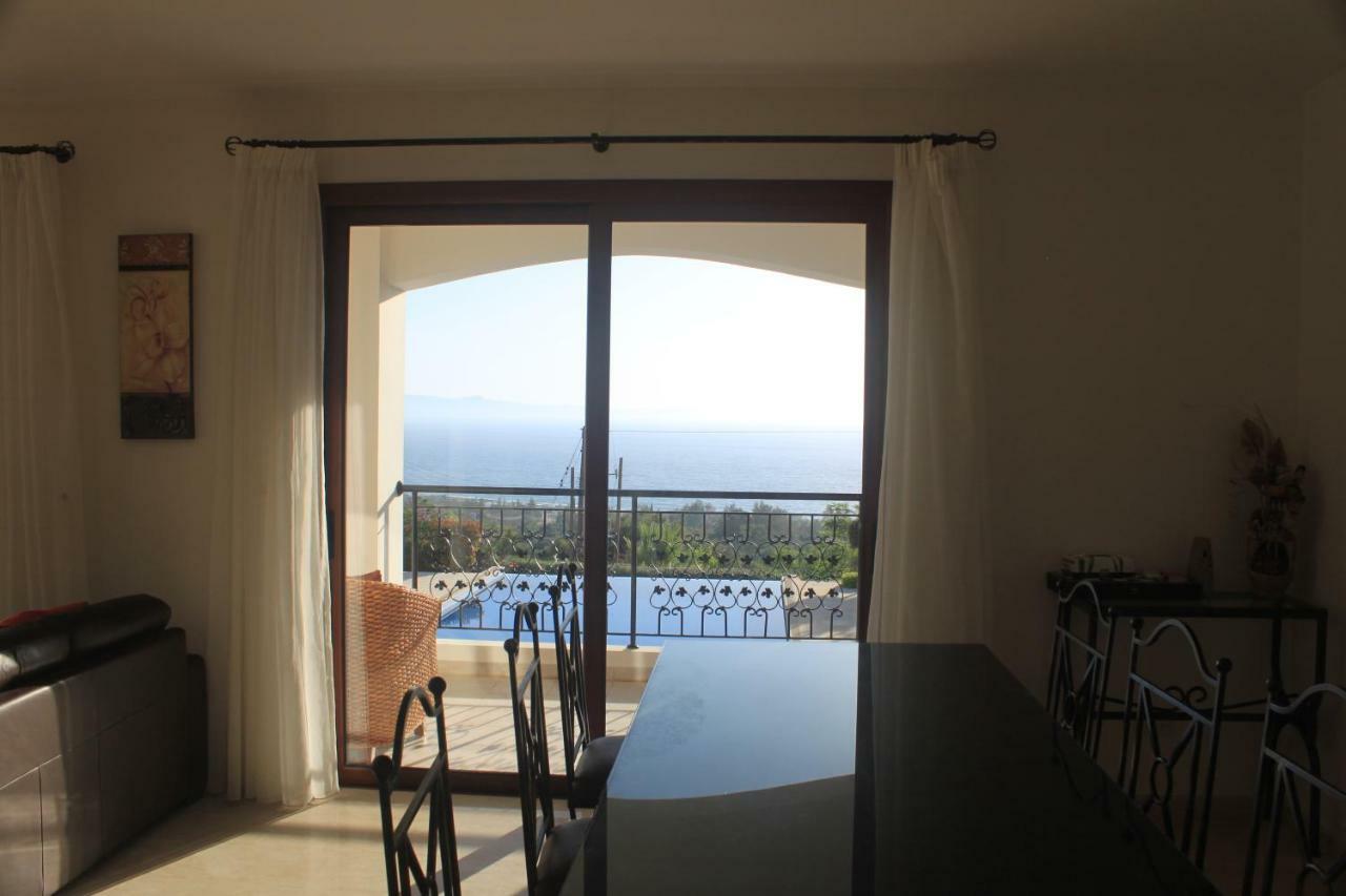 Martika Luxury Villa Agia Marina  Dış mekan fotoğraf