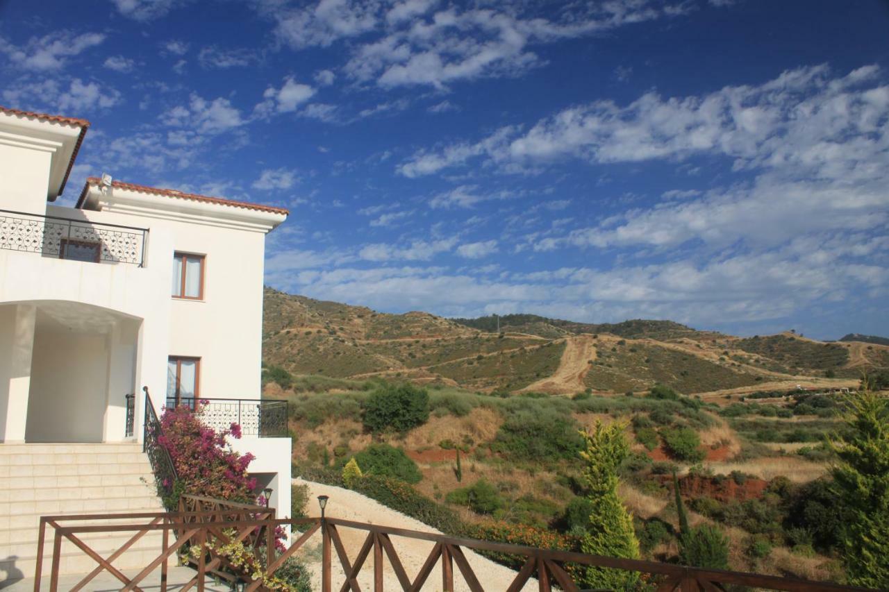 Martika Luxury Villa Agia Marina  Dış mekan fotoğraf