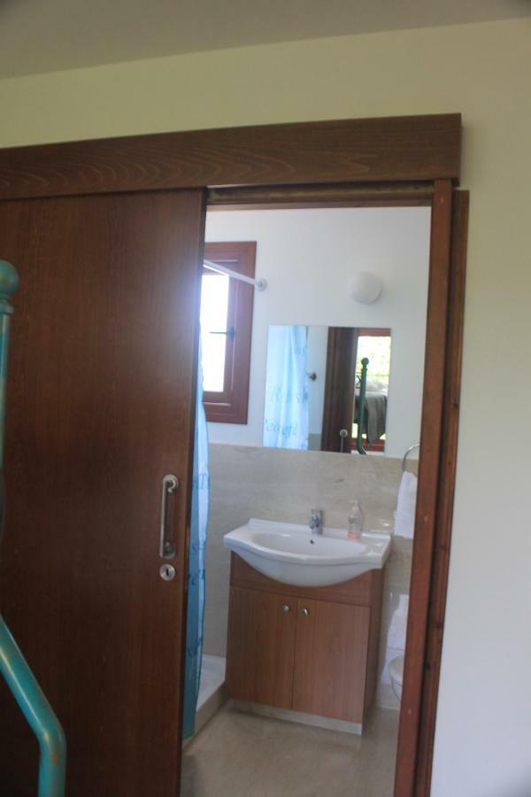 Martika Luxury Villa Agia Marina  Dış mekan fotoğraf