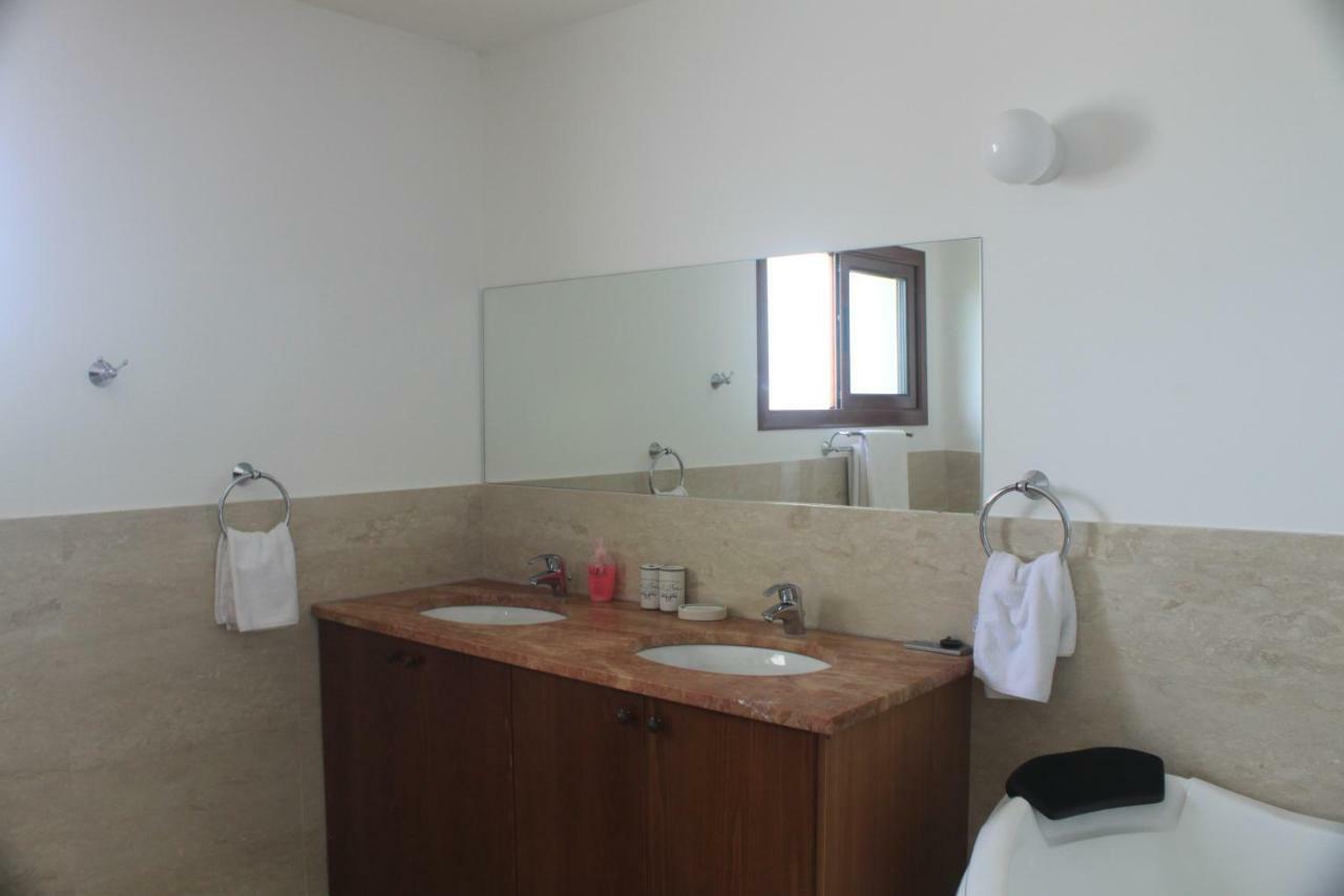 Martika Luxury Villa Agia Marina  Dış mekan fotoğraf